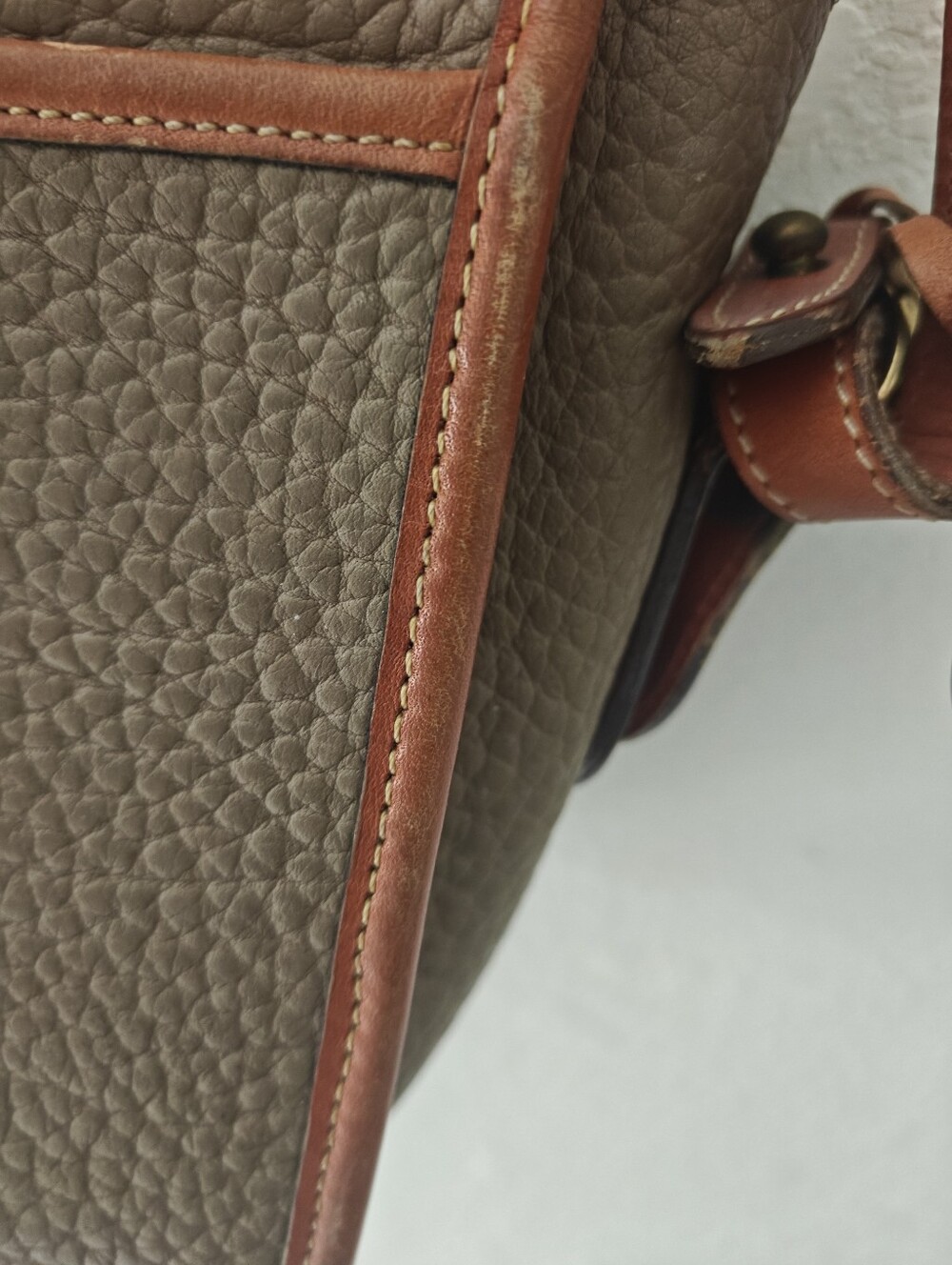 Vintage Dooney & Bourke Weather Leather Purse Crossbody Bag - Picture 5 of 5